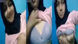 Abg Hijab Cantik Pamer Toket Mulus Video by Kompoz Abg Hijab Cantik Pamer Toket Mulus Video by Kompoz